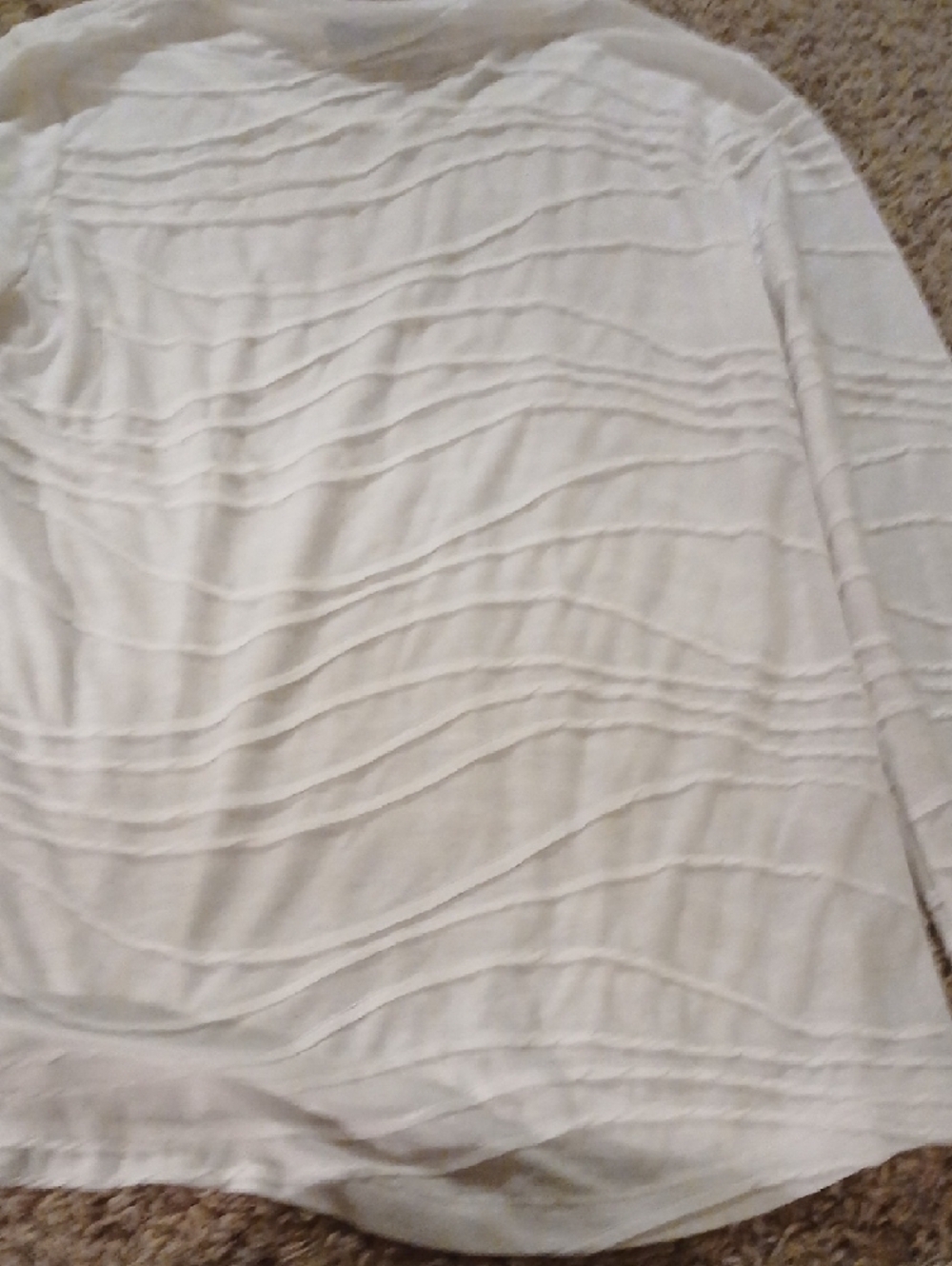 Vera Wang Cream Wave-Textured Long Sleeve Top - Picture 6 of 7
